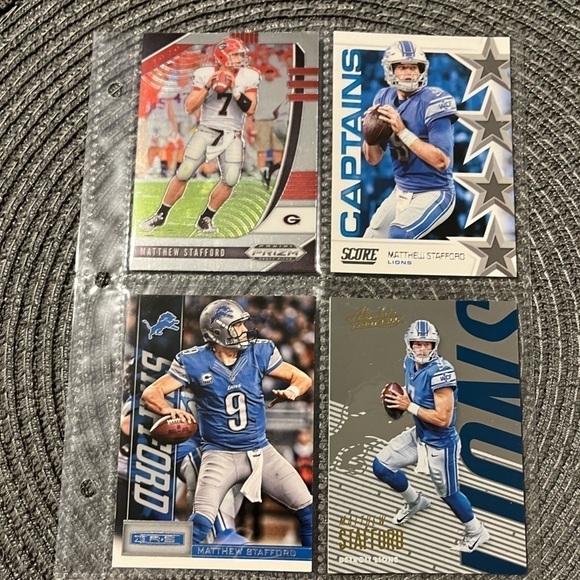 💋 Matthew Stafford, NFL Football Trading Cards, Mixed Lot of 4 - Picture 3 of 5